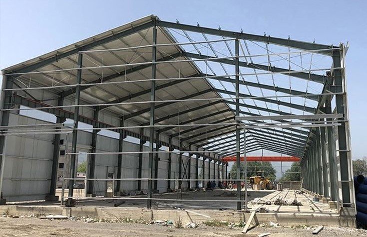 بناء هناجر حديد الرياض: الحل المتكامل للمشاريع الصناعية والتجارية الحديثة